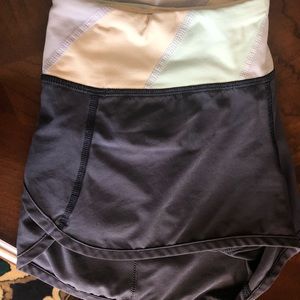 Lululemon speedshorts size 4.